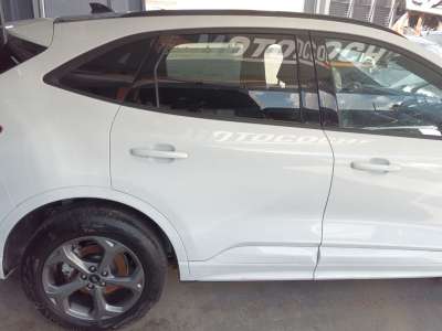 Recambio de puerta trasera derecha para ford kuga iii (dfk) 2019- 2.5 fhev referencia OEM IAM PLV4BS24630AM  