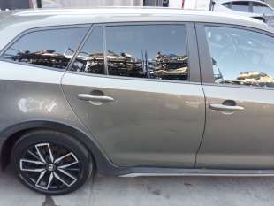 Recambio de puerta trasera derecha para toyota corolla station wagon (_e21_) 2019- 2.0 hybrid (mzeh12) referencia OEM IAM 670030