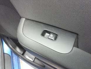 Recambio de mando elevalunas trasero derecho para kia ceed tourer (cd) 2018- 1.0 t-gdi referencia OEM IAM 40B5221500  
