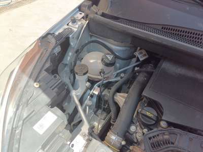 Recambio de deposito limpia para opel crossland x / crossland (p17, p2qo) 2017- 1.2 (75) referencia OEM IAM 39138620  