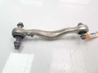 Recambio de brazo suspension superior trasero izquierdo para lexus xe2 2019- is300h referencia OEM IAM BRAZO  