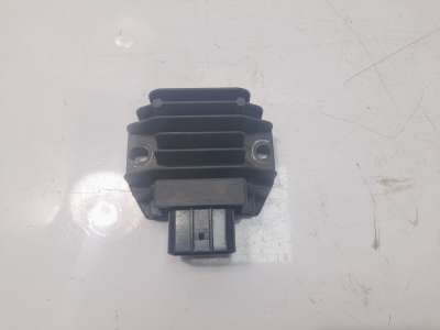 Recambio de regulador de corriente para yamaha tracer 900 2018- referencia OEM IAM FH022BA  