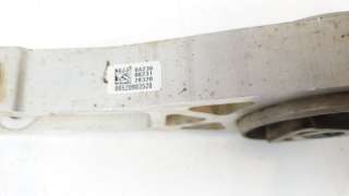 Recambio de soporte motor trasero para jeep renegade 2014- limited 4x4 referencia OEM IAM 520903520  