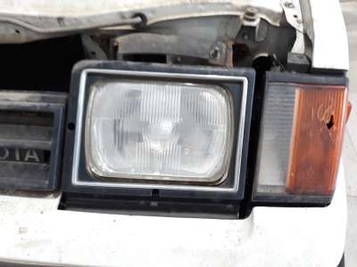 Recambio de faro izquierdo para toyota celica 1982-1985 st referencia OEM IAM   