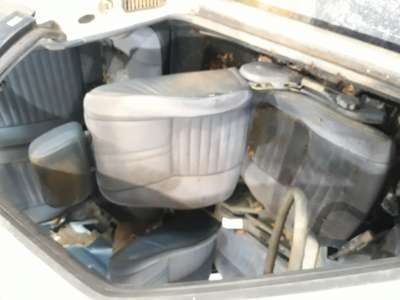 Recambio de asiento delantero izquierdo para toyota celica 1982-1985 st referencia OEM IAM   