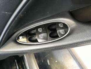 Recambio de mando elevalunas delantero derecho para mercedes-benz clase cls (w219) 2004-2010 320 cdi (219.322) referencia OEM IA