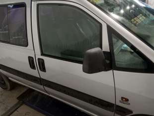 Recambio de puerta delantera derecha para fiat scudo (222) 1995- 1.9 td el furg. acristalado referencia OEM IAM   