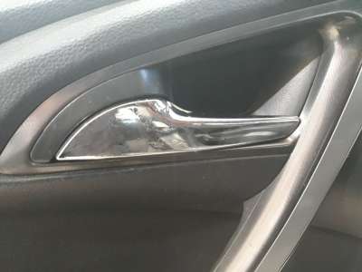 Recambio de maneta interior delantera izquierda para opel astra j lim. 2009-2015 cosmo referencia OEM IAM   