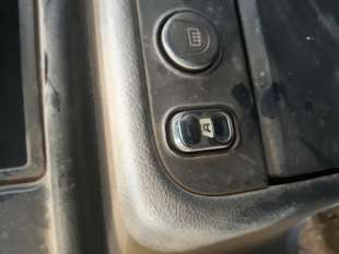 Recambio de mando elevalunas delantero izquierdo para peugeot partner (s1) 1996-2002 combispace referencia OEM IAM   