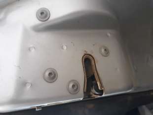 Recambio de cerradura puerta trasera derecha para land rover discovery 2002-2004 td5 e referencia OEM IAM   