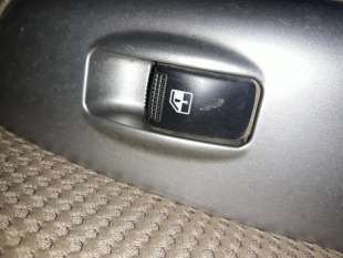 Recambio de mando elevalunas trasero izquierdo para kia sportage 2004-2008 ex referencia OEM IAM   