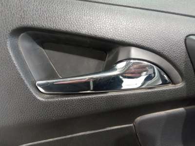 Recambio de maneta interior trasera derecha para opel meriva b 2010-2017 cosmo referencia OEM IAM   