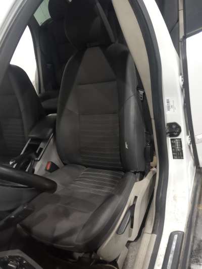 Recambio de asiento delantero izquierdo para volvo v50 familiar 2004-2012 2.0 d summum referencia OEM IAM   
