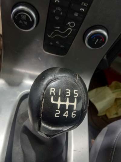 Recambio de pomo palanca cambio para volvo v50 familiar 2004-2012 2.0 d summum referencia OEM IAM   