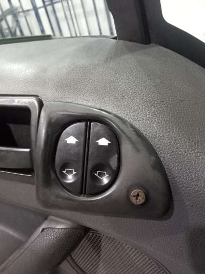 Recambio de mando elevalunas delantero izquierdo para ford transit connect (tc7) 2002-2013 furg. referencia OEM IAM   