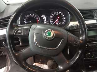 Recambio de volante para skoda superb combi (3t5) 2009-2015 ambition referencia OEM IAM   