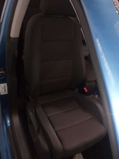 Recambio de asiento delantero derecho para volkswagen golf v berlina (1k1) 2003-2008 sportline referencia OEM IAM   