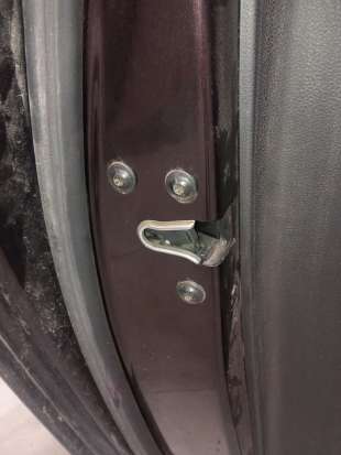 Recambio de cerradura puerta trasera izquierda para opel zafira tourer 2010-2016 selective referencia OEM IAM   