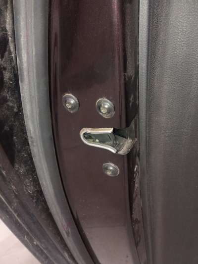 Recambio de cerradura puerta trasera izquierda para opel zafira tourer 2010-2016 selective referencia OEM IAM   