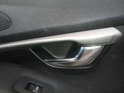 Recambio de maneta interior delantera derecha para volvo v40 2012- kinetic referencia OEM IAM   