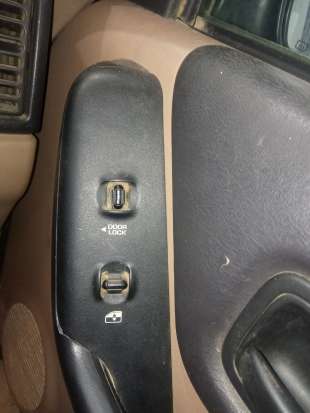 Recambio de mando elevalunas delantero derecho para jeep cherokee (xj) 1983-2001 2.5 tdi 4x4 referencia OEM IAM   