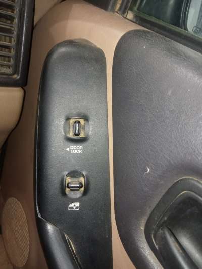 Recambio de mando elevalunas delantero derecho para jeep cherokee (xj) 1983-2001 2.5 tdi 4x4 referencia OEM IAM   