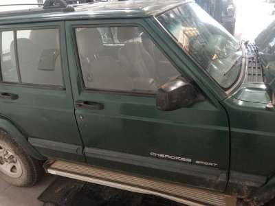 Recambio de puerta delantera derecha para jeep cherokee (xj) 1983-2001 2.5 tdi 4x4 referencia OEM IAM   