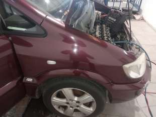 Recambio de aleta delantera derecha para opel zafira a 1999-2005 elegance referencia OEM IAM   