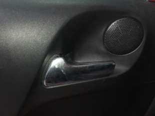 Recambio de maneta interior trasera izquierda para opel zafira a 1999-2005 elegance referencia OEM IAM   
