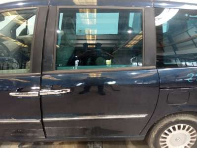 Recambio de puerta trasera izquierda para lancia phedra (180) 2002-2011 2.2 jtd 16v executive referencia OEM IAM   