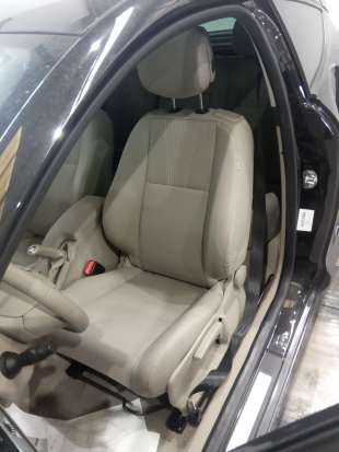 Recambio de asiento delantero izquierdo para renault megane iii coupe 2008-2018 privilege referencia OEM IAM   