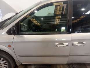 Recambio de puerta delantera izquierda para chrysler voyager (rg) 2001-2008 2.4 se referencia OEM IAM   