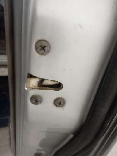 Recambio de cerradura puerta delantera derecha para mitsubishi montero (l040) 1983- 2500 td (2-ptas.) referencia OEM IAM   