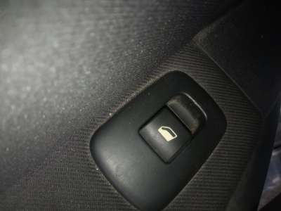 Recambio de mando elevalunas trasero izquierdo para peugeot 508 sw 2011-2018 active referencia OEM IAM   