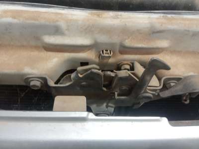 Recambio de cerradura capo para toyota hilux (ln) 1998-2002 deluxe referencia OEM IAM   