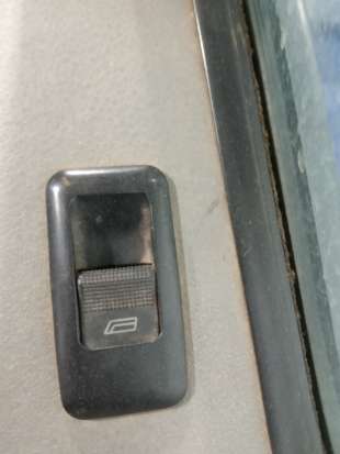Recambio de mando elevalunas delantero derecho para volkswagen t4 transporter/furgoneta (mod. 1991) 1990-2003 combi referencia O