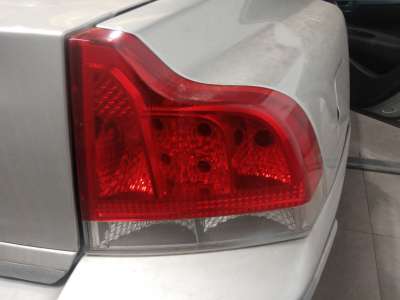 Recambio de piloto trasero derecho para volvo s60 berlina 2000-2010 2.4 d referencia OEM IAM   