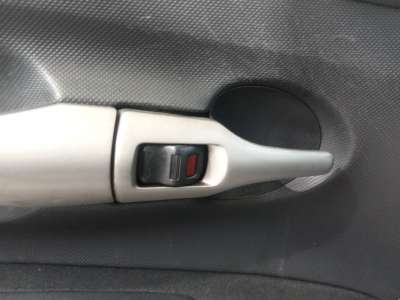 Recambio de maneta interior delantera izquierda para toyota auris 2006-2012 luna referencia OEM IAM   