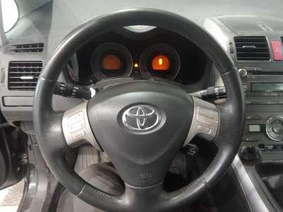Recambio de volante para toyota auris 2006-2012 luna referencia OEM IAM   