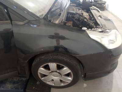 Recambio de aleta delantera derecha para citroën c4 coupe 2004-2011 lx referencia OEM IAM   