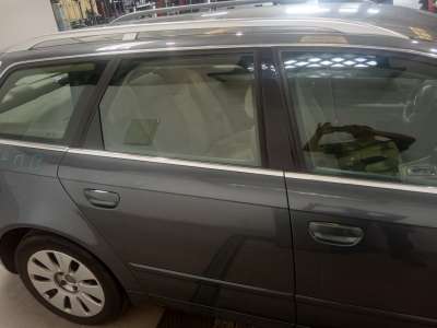 Recambio de puerta trasera derecha para audi a4 avant (8e) 2004-2008 2.0 tdi referencia OEM IAM   