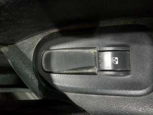 Recambio de mando elevalunas delantero derecho para renault kangoo 2008- profesional referencia OEM IAM   