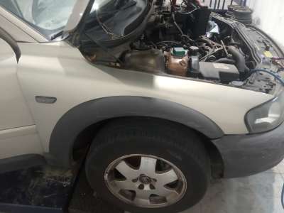 Recambio de aleta delantera derecha para volvo xc70 2000-2007 2.4 t awd cross country referencia OEM IAM   