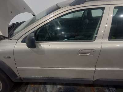 Recambio de puerta delantera izquierda para volvo xc70 2000-2007 2.4 t awd cross country referencia OEM IAM   