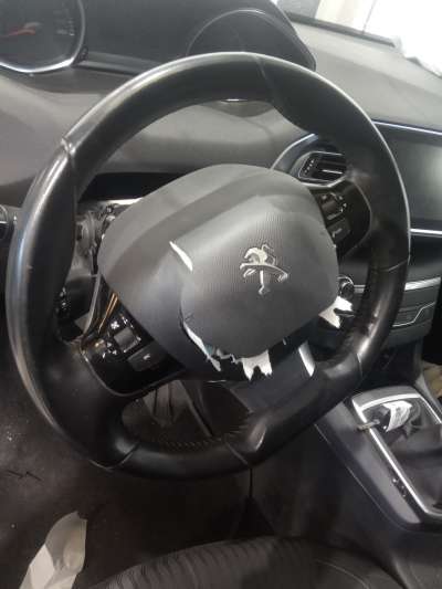 Recambio de volante para peugeot 308 sw 2014- business-line referencia OEM IAM   