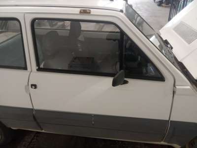 Recambio de puerta delantera derecha para seat marbella 1986-1998 ce referencia OEM IAM   