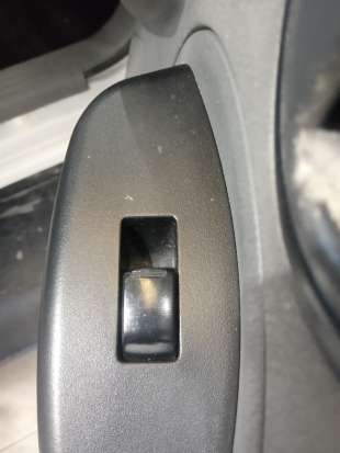 Recambio de mando elevalunas delantero derecho para chevrolet kalos 2005-2009 1.2 se referencia OEM IAM   