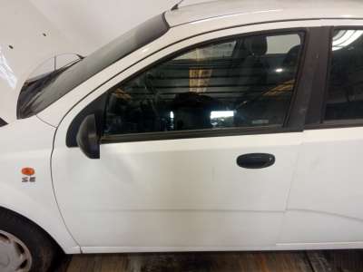 Recambio de puerta delantera izquierda para chevrolet kalos 2005-2009 1.2 se referencia OEM IAM   
