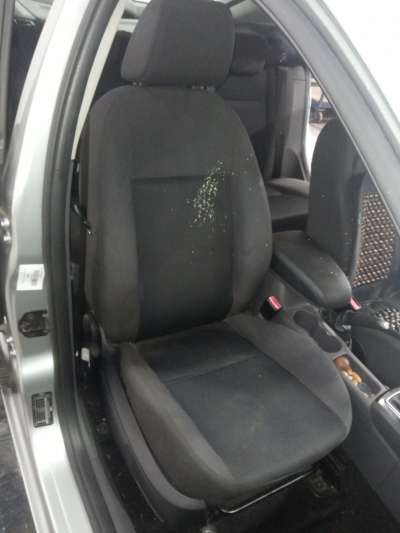 Recambio de asiento delantero derecho para ford focus berlina (cap) 2004-2007 sport referencia OEM IAM   