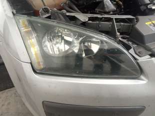 Recambio de faro derecho para ford focus berlina (cap) 2004-2007 sport referencia OEM IAM   